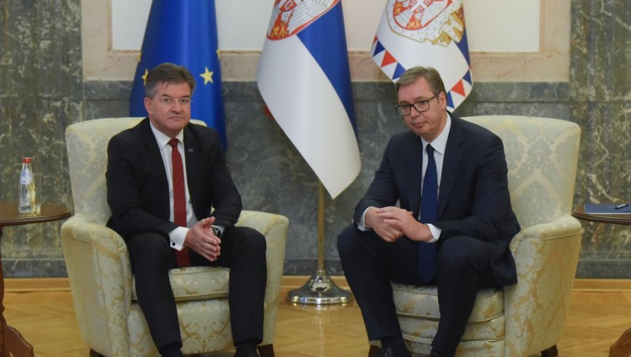 Lajčak sa Vučićem, Kurti ne odustaje: Specijalni izaslanik Evropske unije za dijalog u Beogradu, Priština nastavila sa nizom provokacija