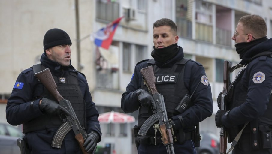 Priština ponovo prijeti: Čekamo da Kfor ukloni barikade na sjeveru KiM, u suprotnom ćemo ih sami ukloniti