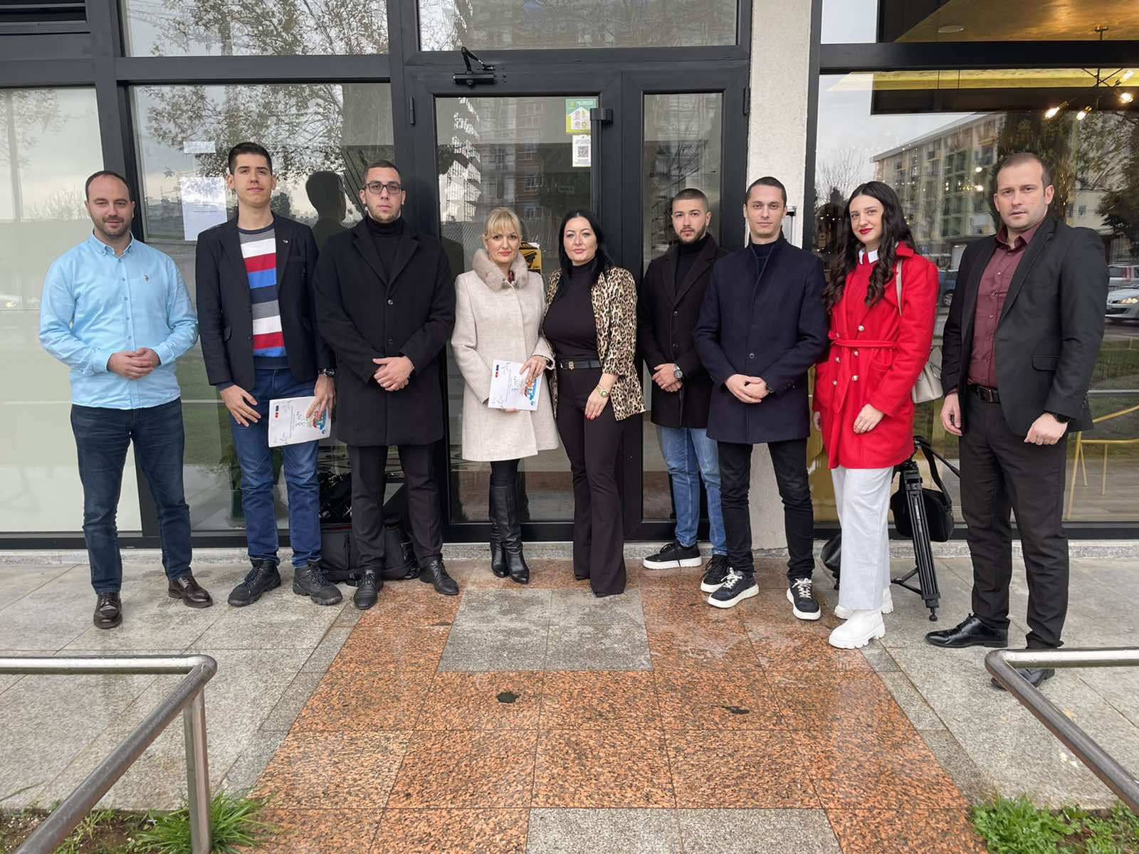 Mladi koalicije „Zajedno za budućnost Podgorice“ obišli NVO „Futura“: Osobe demencijom i Alchajmerom imaju budućnost!