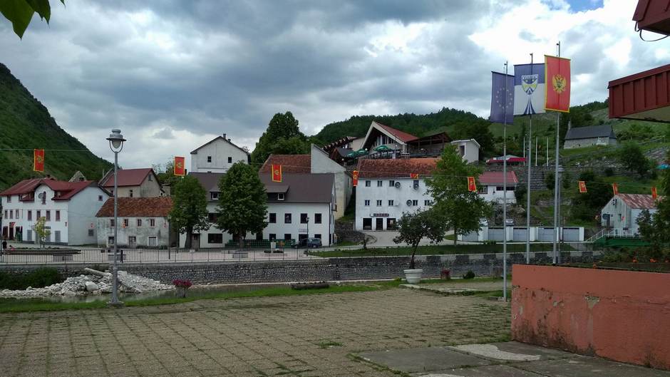 ŠAVNIK ILI DOGAĐAJ SLOBODE