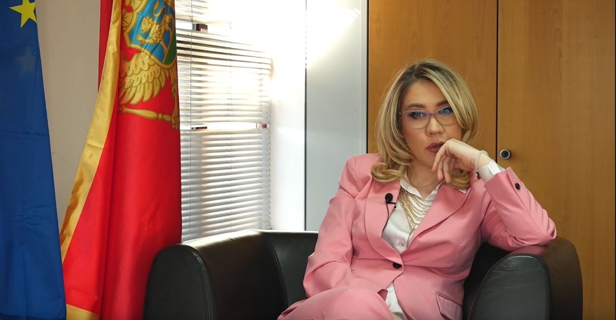 Bratić poručila Ćirović: Sram te bilo, OKG poslušnice