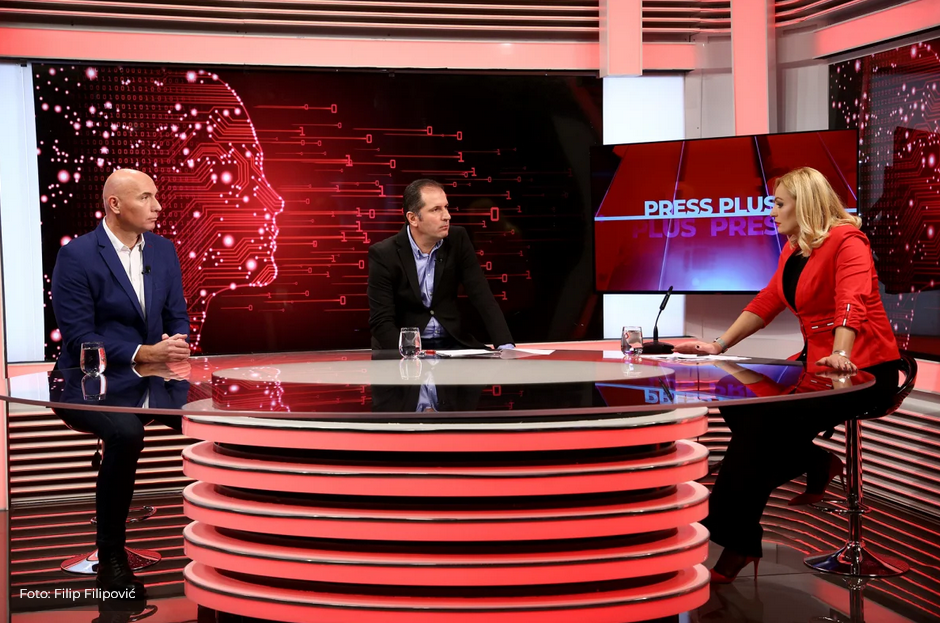 Kavarić: Limitirane mogućnosti državnih organa da ispitaju odluku ANB-a da se nekim licima zabrani ulazak u Crnu Goru