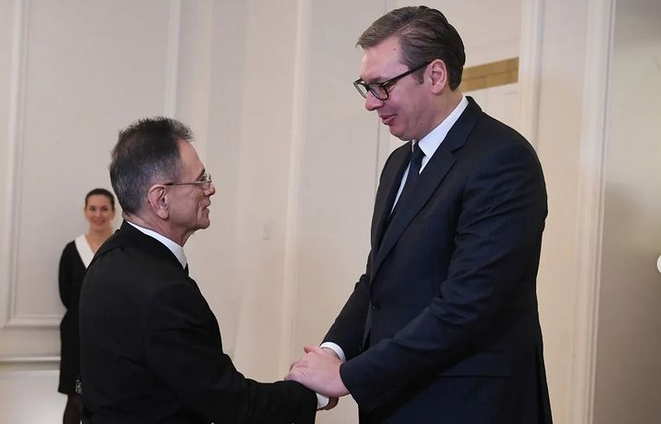 Vučić se sastao sa ministrom vojne industrije Azerbejdžana