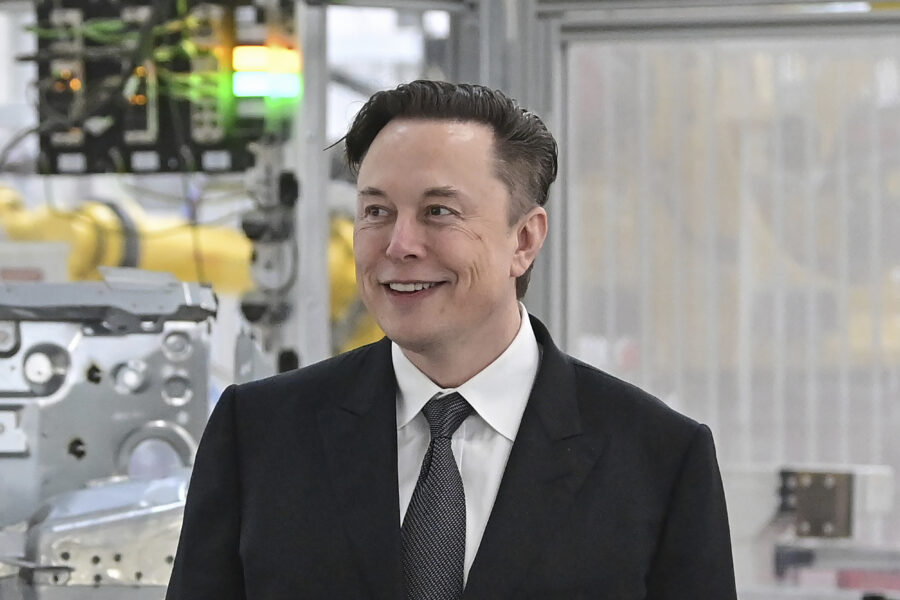 Ilon Musk pretvara Tviter u „hotel za zaposlene“