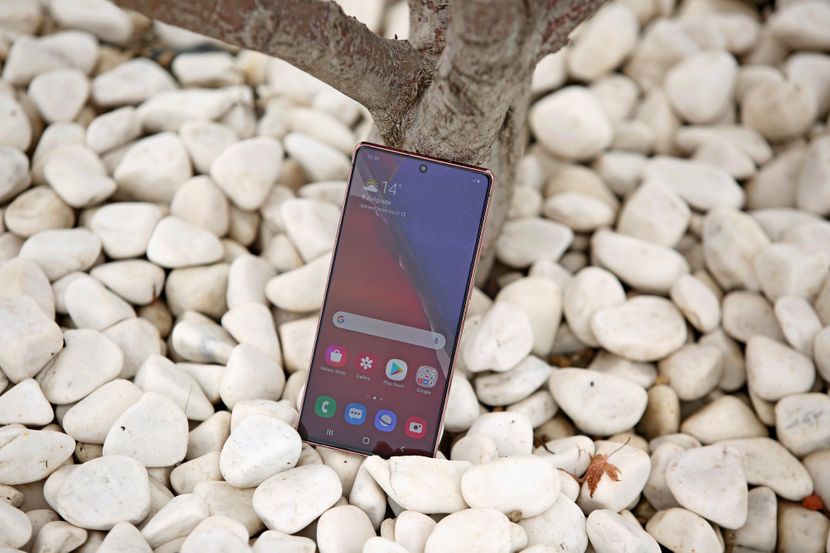 Novi Gorilla Glass će navodno biti još otporniji: Može da izdrži pad sa visine od 1 metar, direktno na beton
