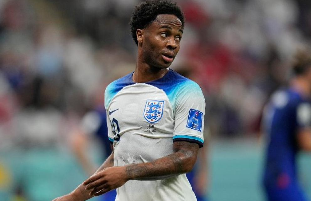 Sterling leti kući jer je opljačkan!