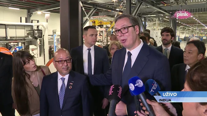 Vučić prisustvovao otvaranju fabrike guma: Ovo za građane znači život, plate i penzije