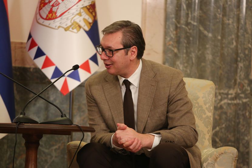 Vučić o Kosmetu: Do sada nisu uspjeli ni prst na lijevoj ruci da nam slome a kamoli kičmu!