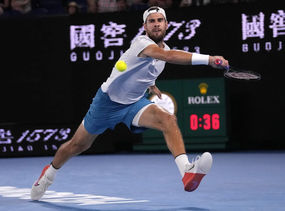 AO: Korda predao, Hačanov se plasirao u polufinale
