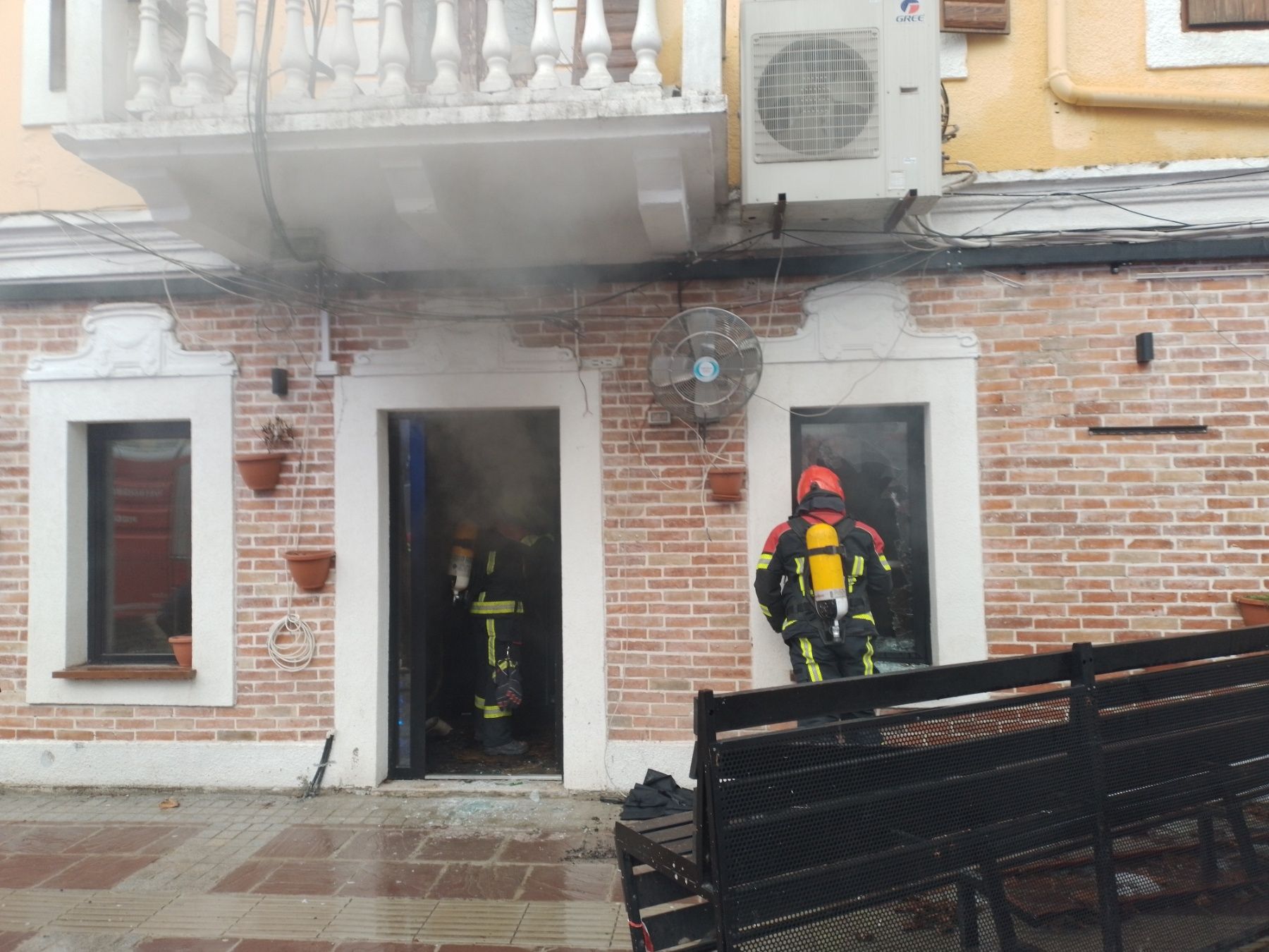 Ugašen požar u lokalu „Titograd“ u Podgorici