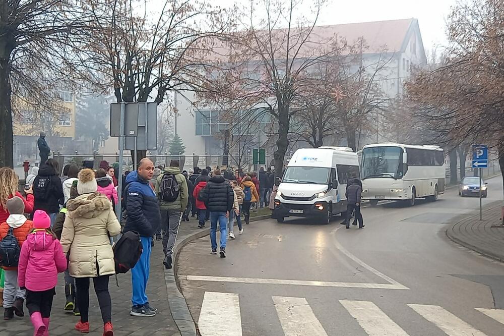Pljevljaci masovno otišli na Žabljak