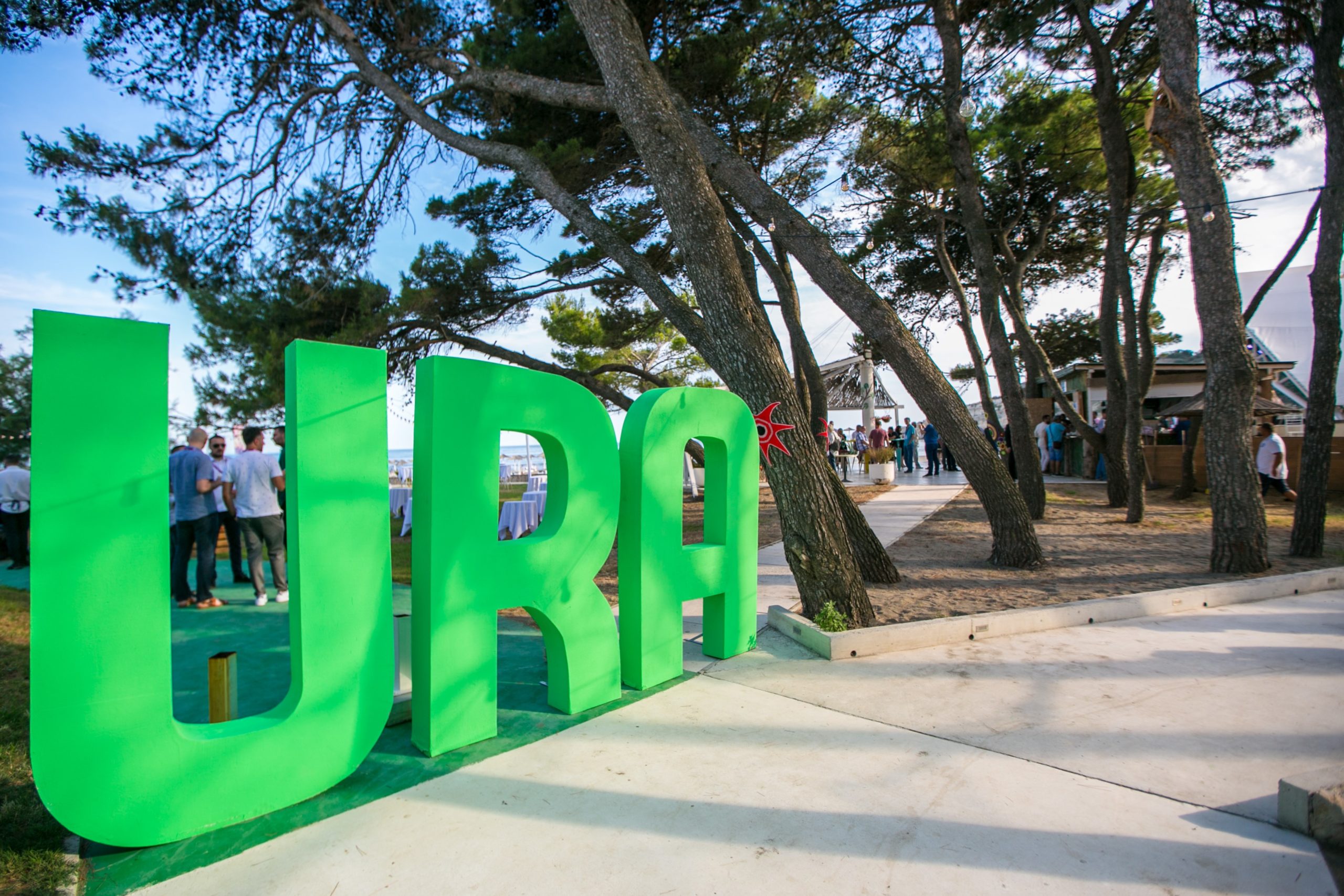 Neće URA dat’ – i ne dade…