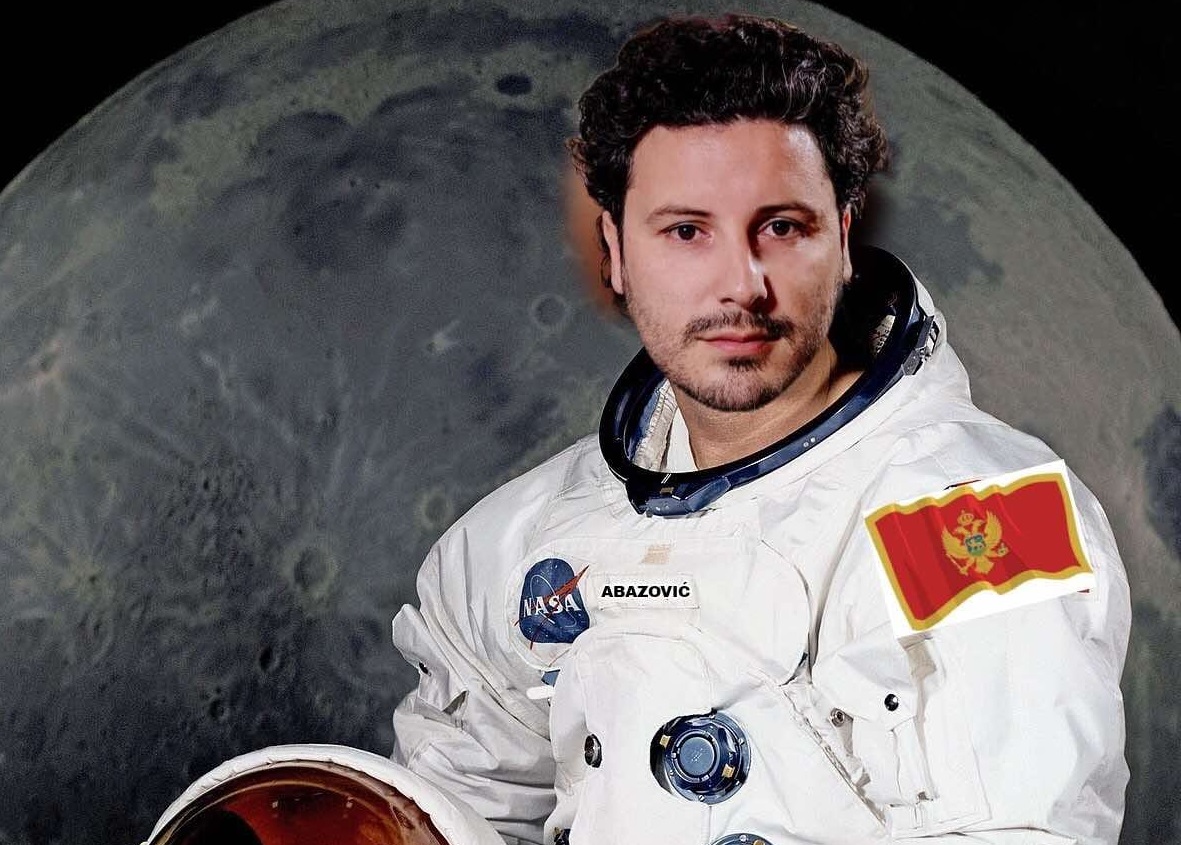 HALO, HJUSTONE, ČUJEMO LI SE?