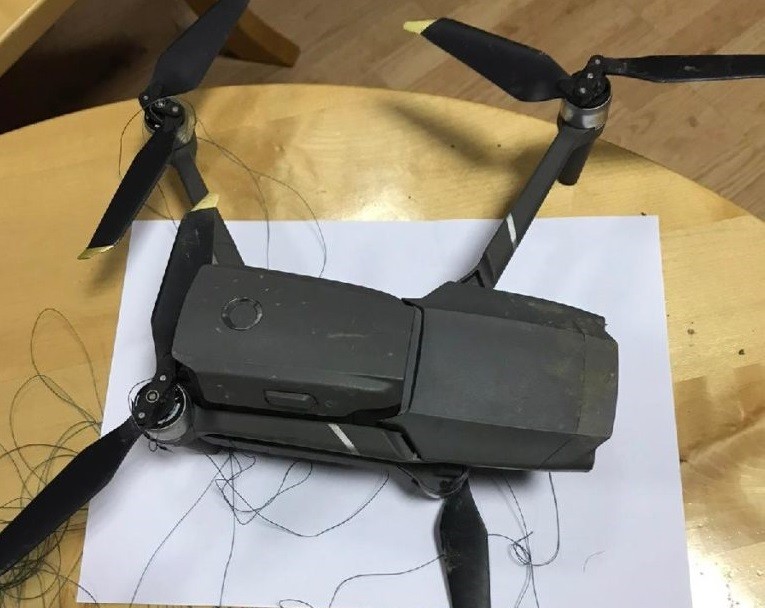 Zaplijenjen dron, nadlijetao zatvor u Spužu sa dva telefona