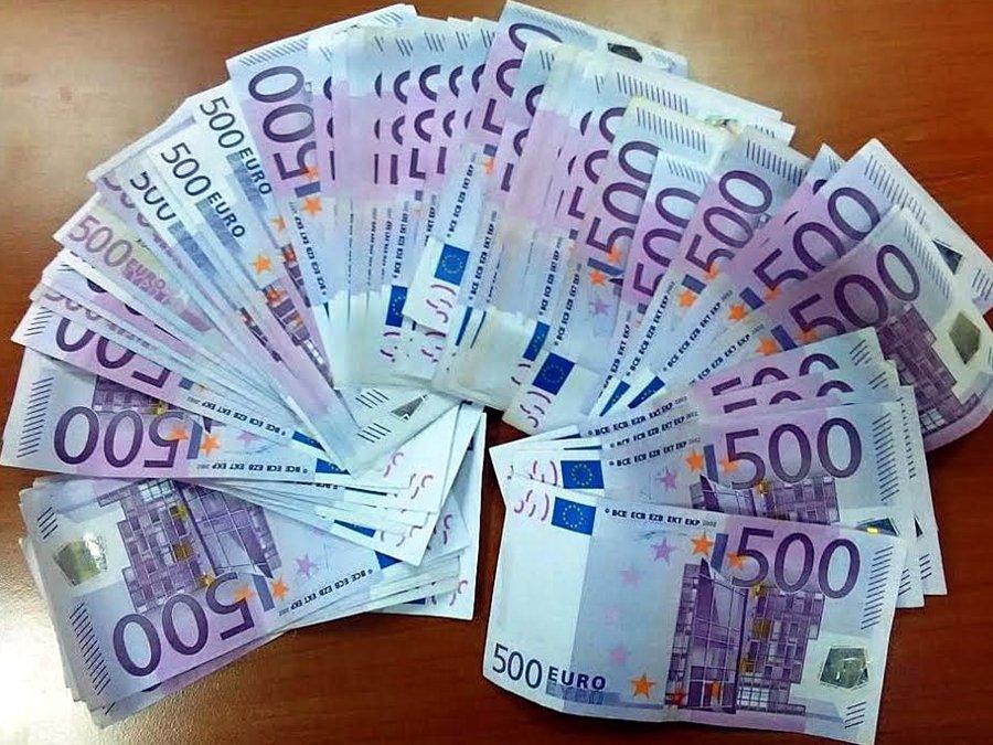 Od 18. januara naknada za bebe 900 evra