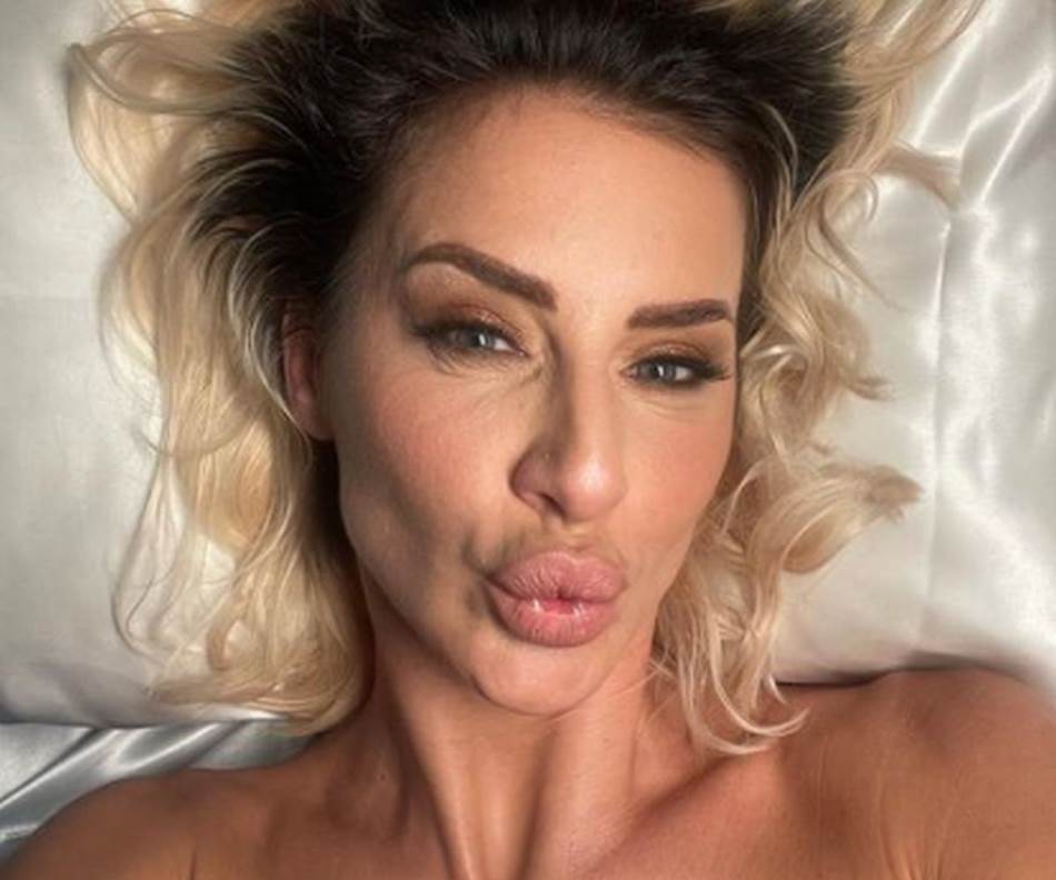 Procurile eksplicitne fotogafije Milice Dabović, samo za 18+