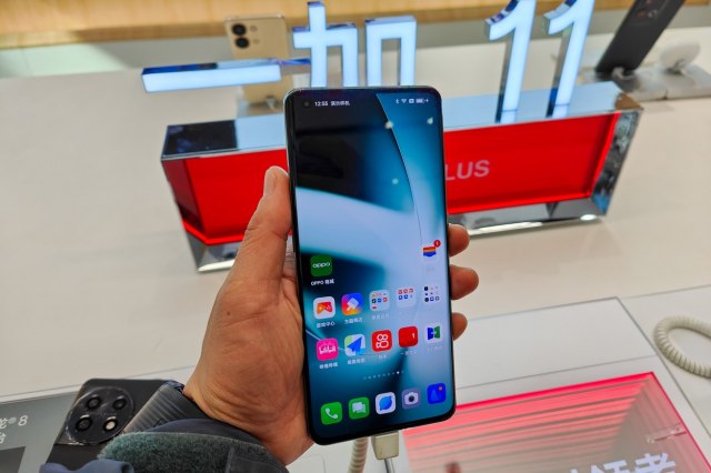 OnePlus 11 je dostupan globalno, evo kakve su cijene