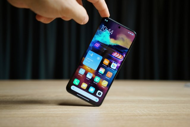 Xiaomi 13 u Evropu stiže po paprenoj cijeni?