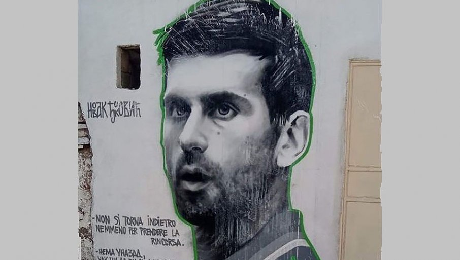 Mještani Orahovca očistili oštećeni mural Novaku Đokoviću