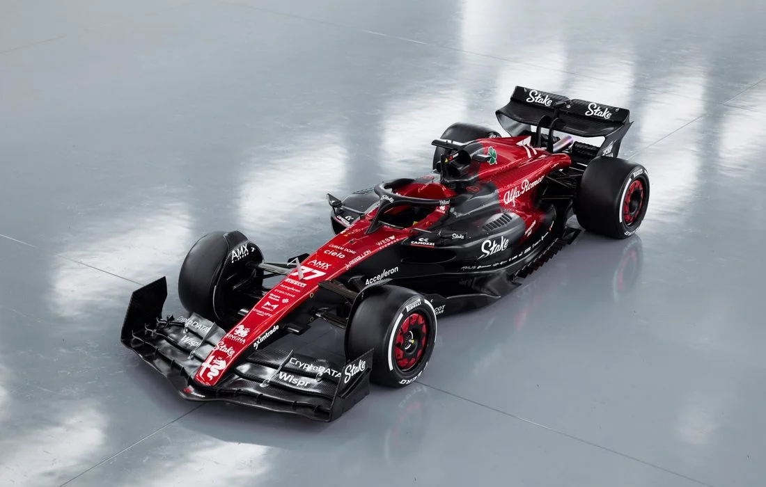 Formula 1: Alfa Romeo prikazao crveno-crni C43