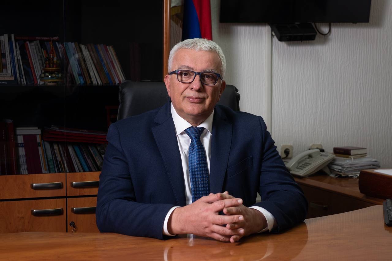 Dakle, Andrija Mandić za predsjednika!