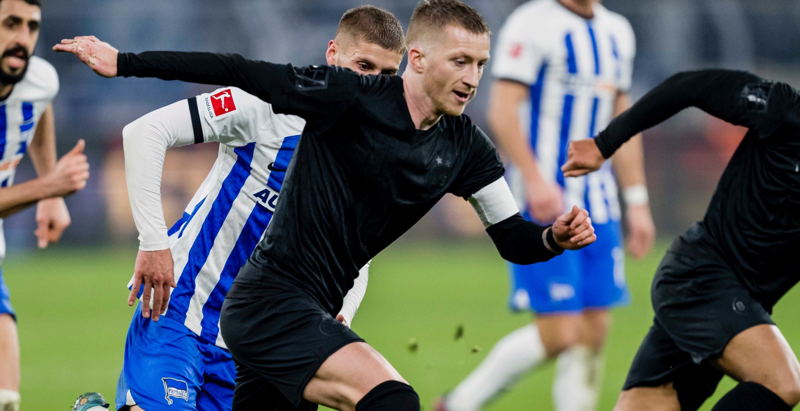 Vrh Bundeslige: Bajern 43, Union 43, Dortmund 43