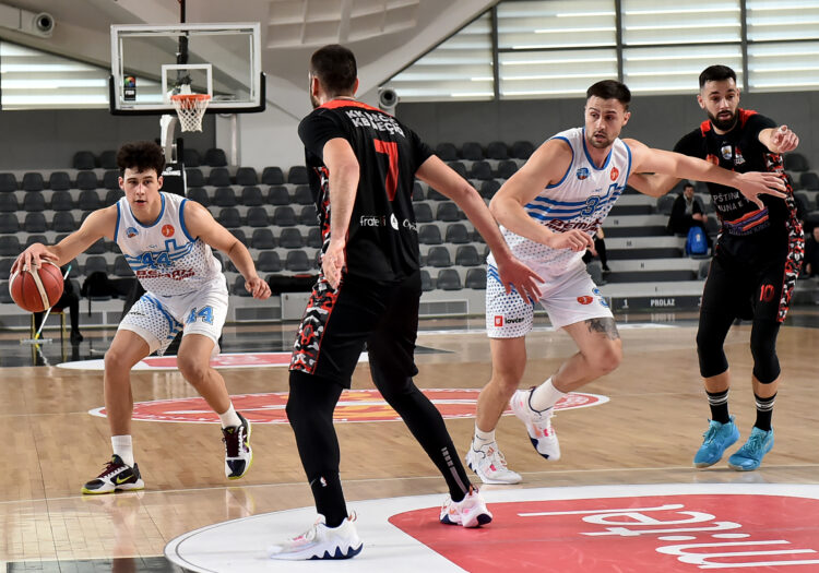 Podgorica nakon drame savladala Dečić, Milenijum lako do polufinala
