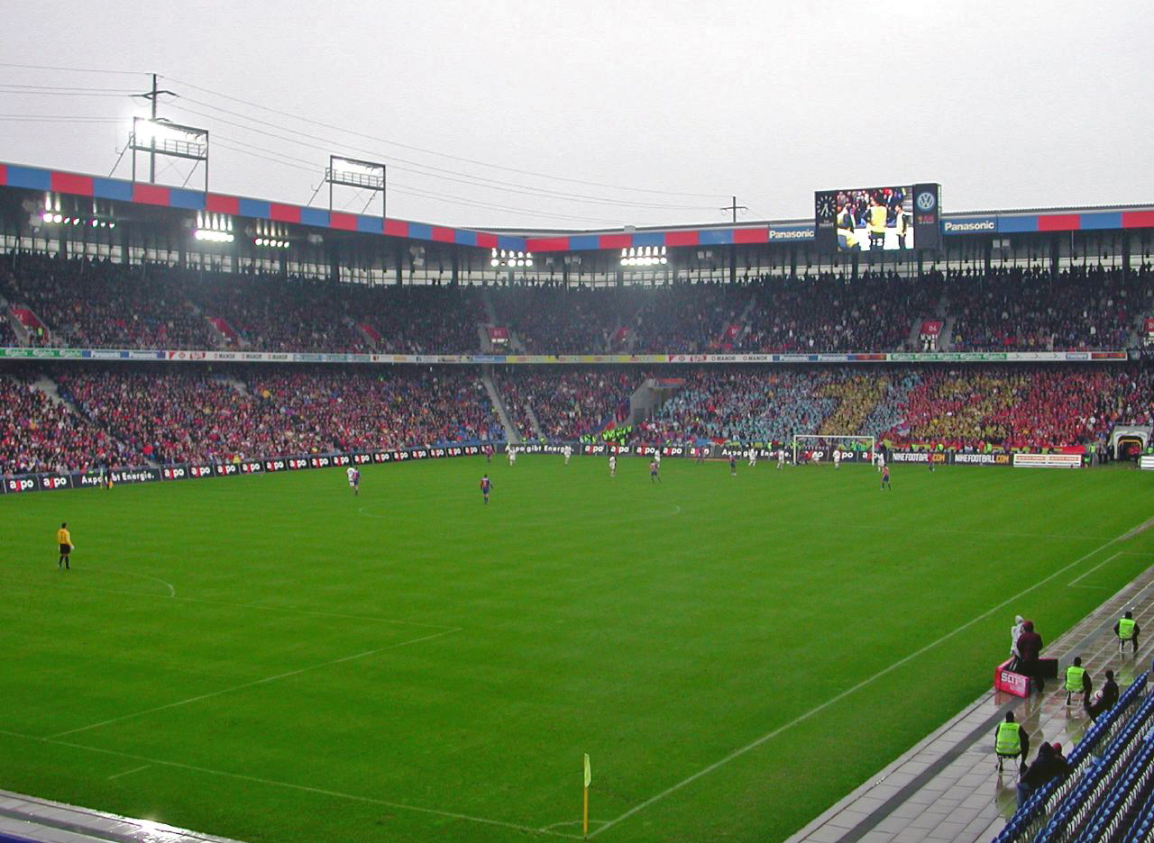 Rasistički ispad na stadionu u Bazelu: Napali ruskog navijača jer je govorio maternjim jezikom!