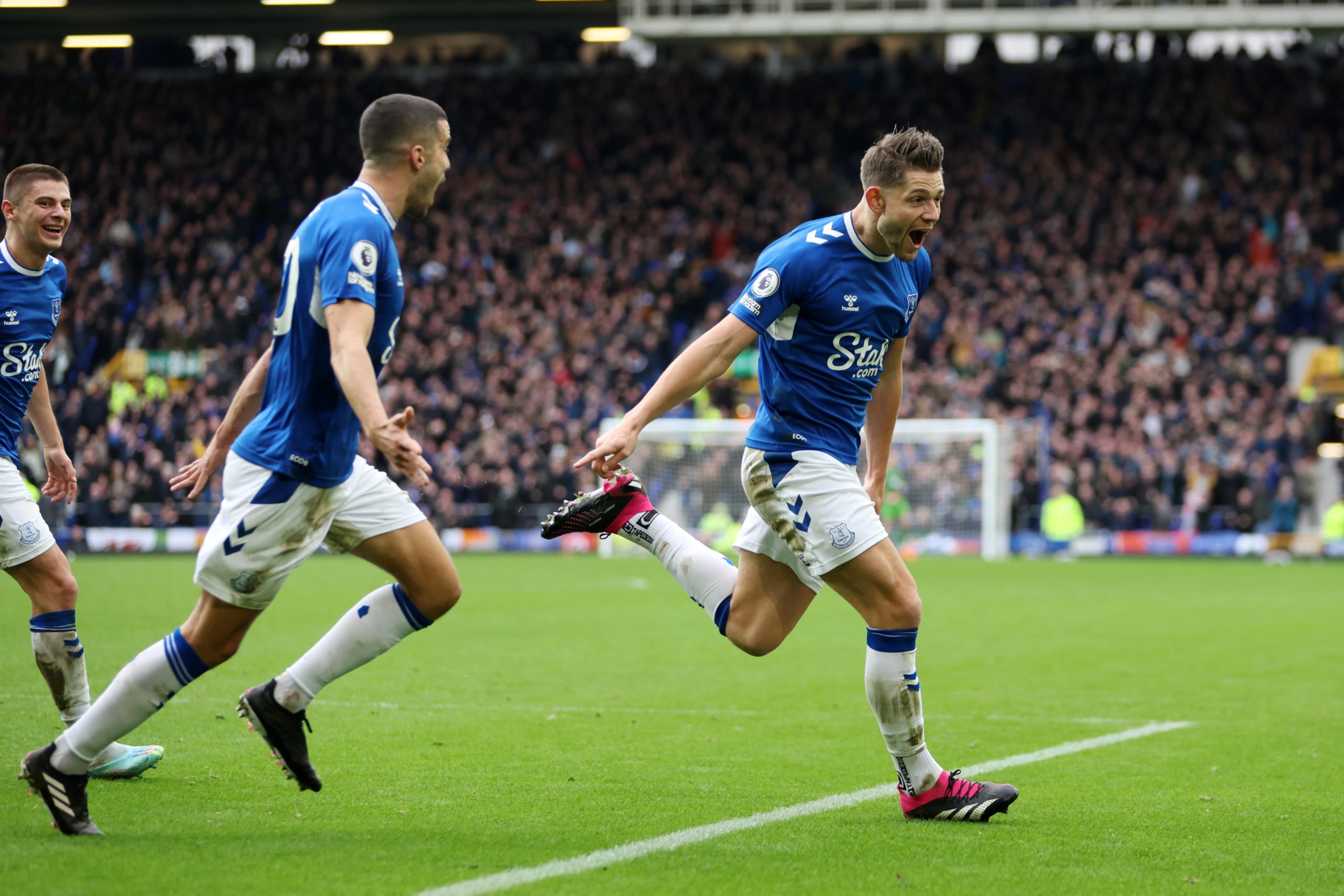 Proradila veza iz Barnlija: Everton srušio lidera Premijer lige i slavio nakon 11 mečeva