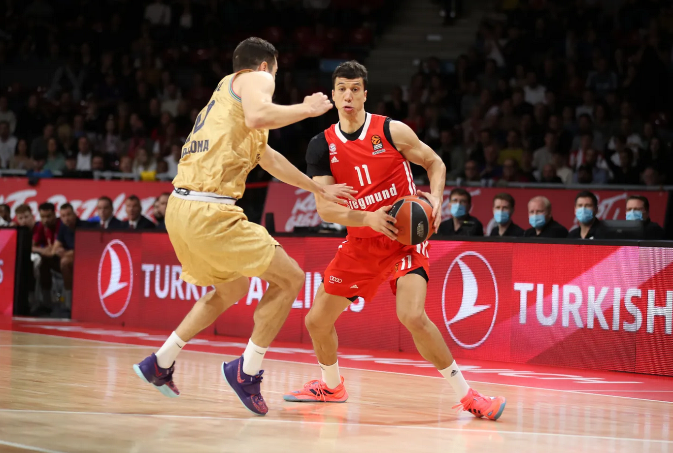 Lučić se vratio i donio trofej Bajernu