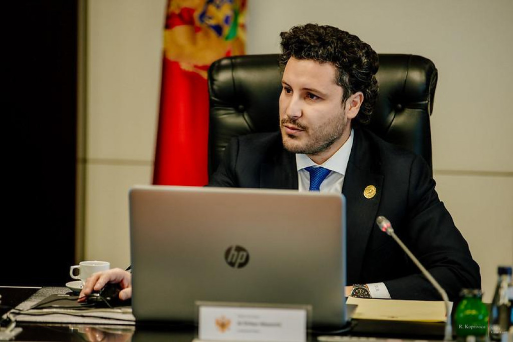 Abazović: Glavni grad učestvovao u devastaciji obala Morače, Sektor za privredni kriminal da reaguje