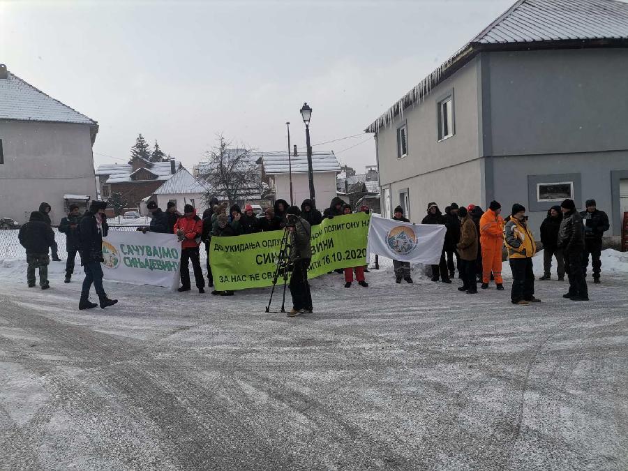 Protest na Lipovu zbog vojne vježbe na Sinjajevini