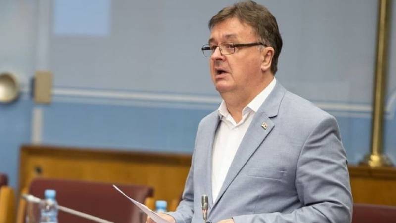 Aleksić: Zašto smetaju scene na freskama koje prikazuju istorijske događaje iz prošlosti?