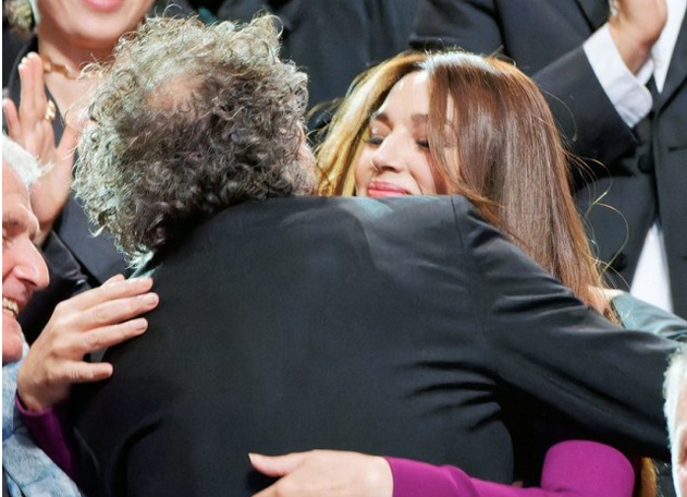 OVO je novi partner Monike Beluči (FOTO)
