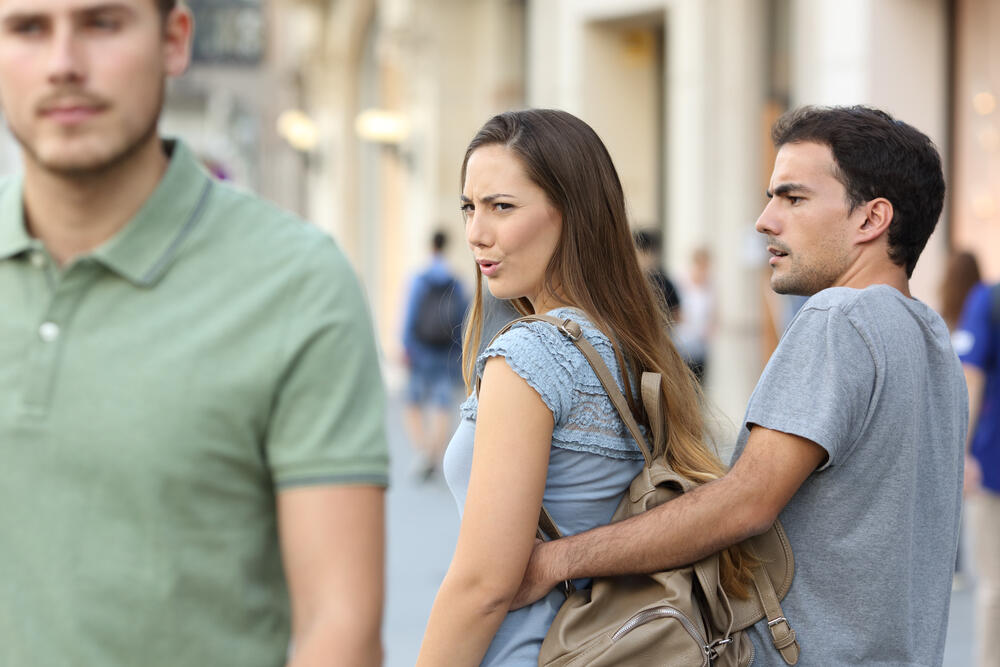 Zašto publika obožava da gleda ljubavni trougao? To govori o vama više nego što ste mislili