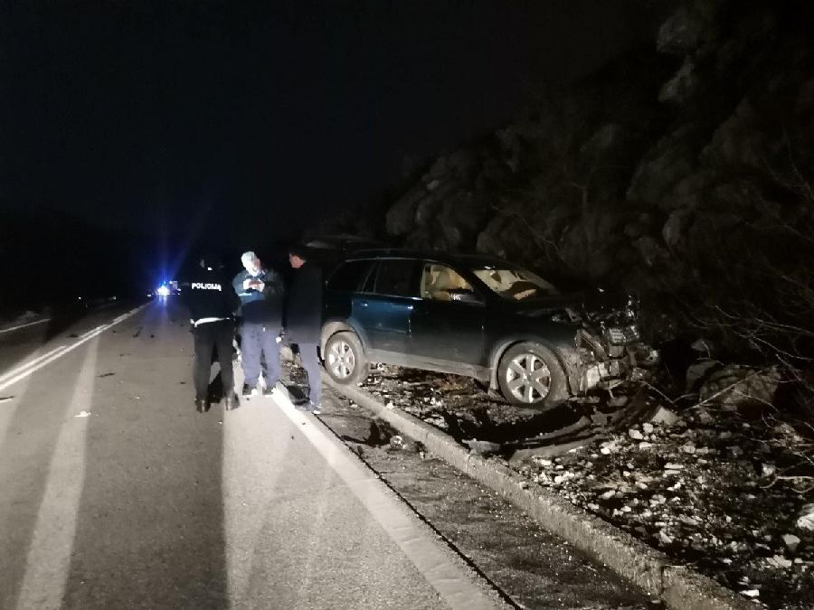 Udes četiri vozila na putu Nikšić – Podgorica, povrijeđeno više osoba