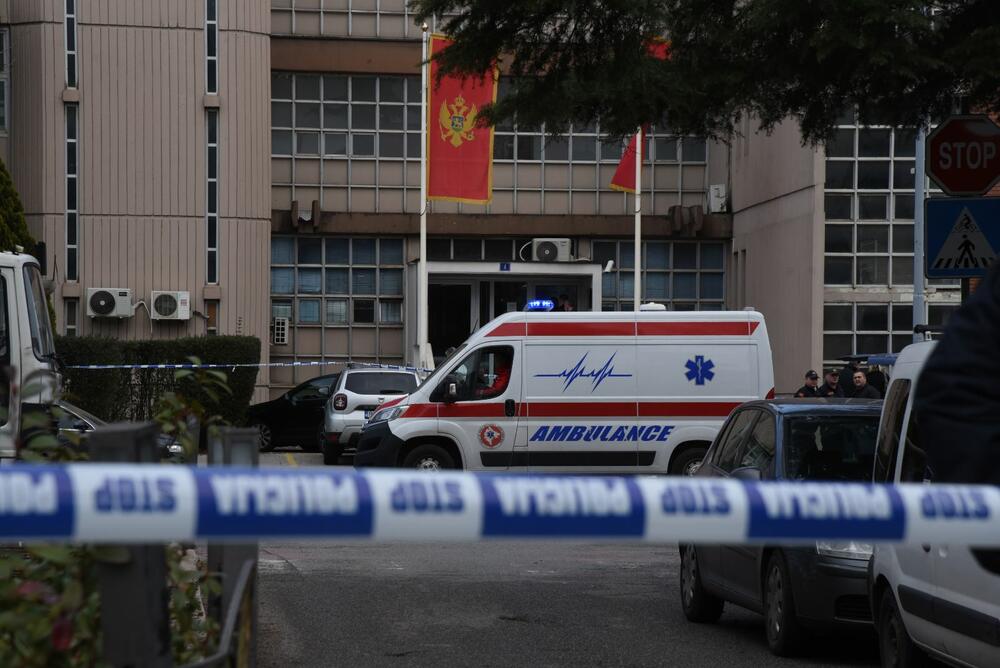 Katastrofa u Podgorici: Muškarac se raznio bombom u Osnovnom sudu, petoro povrijeđenih