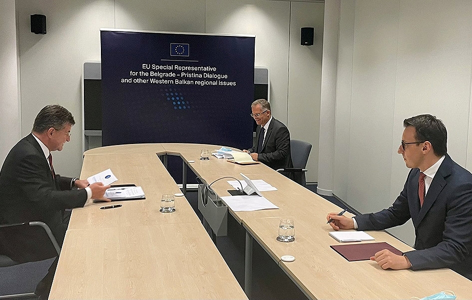 Sastanak Petkovića i Bisljimija 4. aprila u Briselu