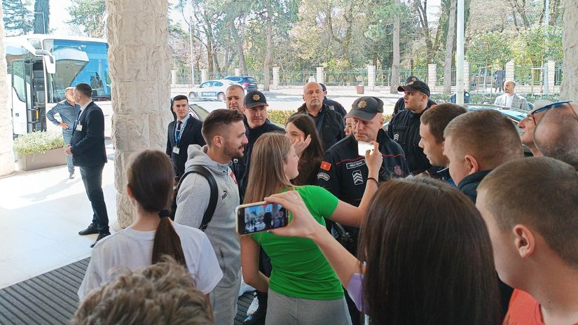 Fudbaleri Srbije srdačno dočekani u Podgorici