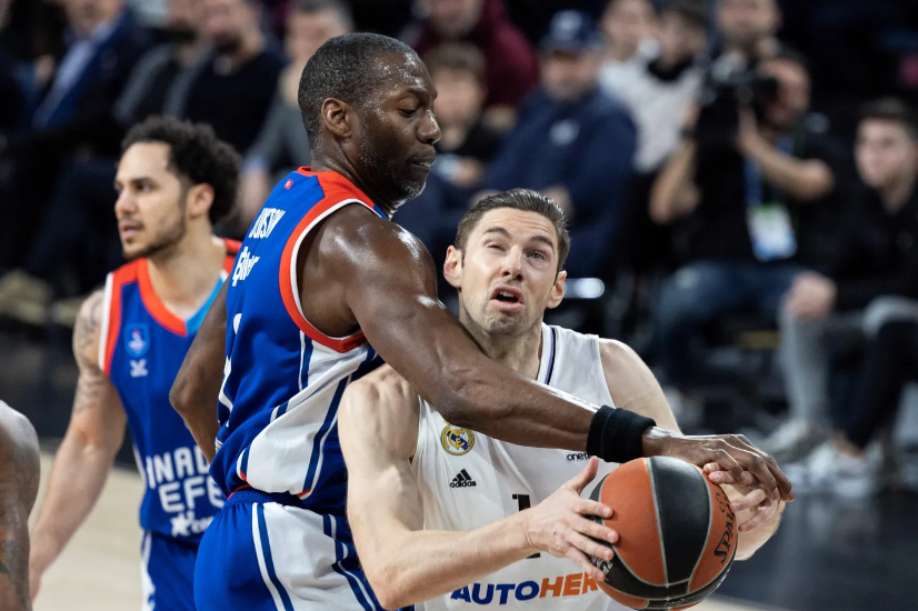 Anadolu Efes savladao Real pred dolazak ekipe iz Humske