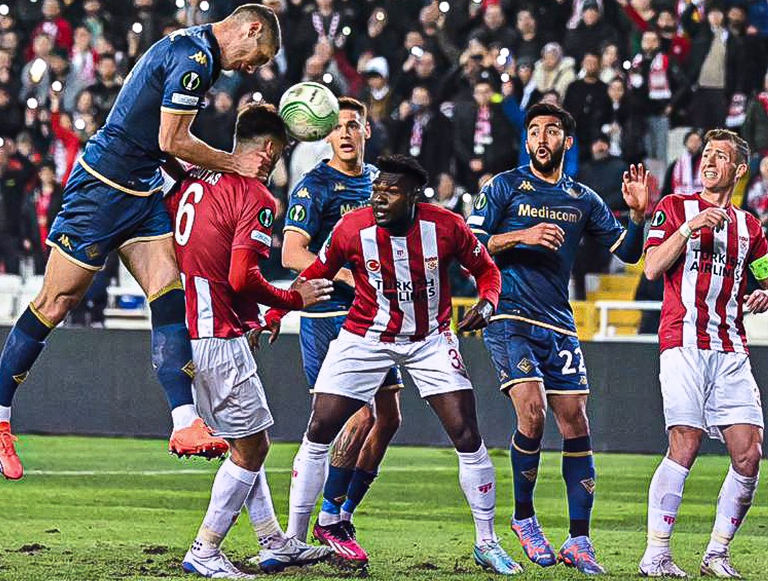 Liga konferencija: Viola sa Lehom, Vest Hem sa Gentom, Nica sa Bazelom, derbi Beneluksa