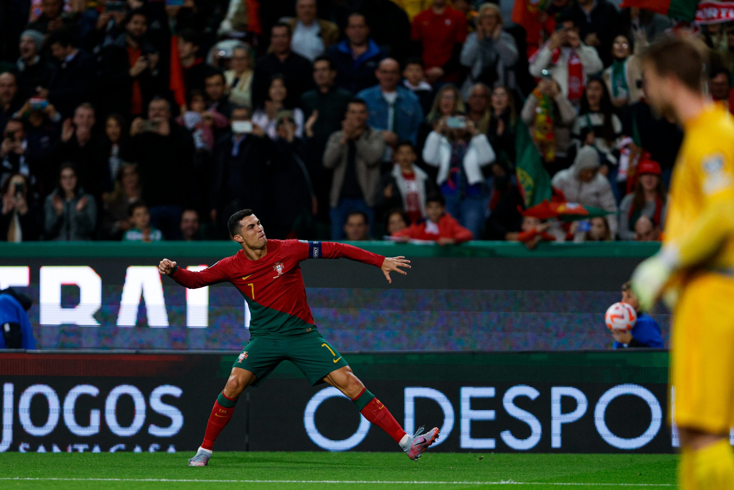 Istorija: Ronaldo svjetski rekorder po broju mečeva za nacionalni tim i prvi igrač sa više od 100 golova za Portuga