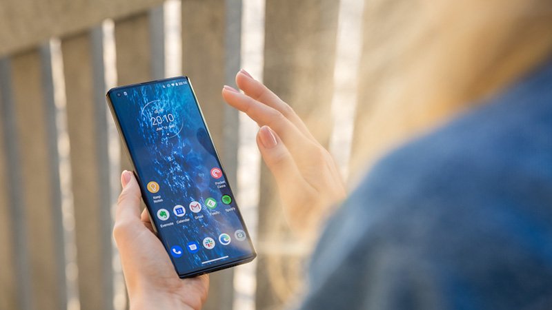 Da li znate da MOBILNI TELEFONI negativno utiču na ljepotu vaše kože?