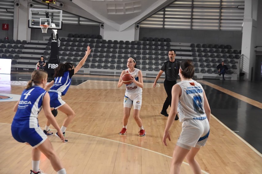 Juniorke Budućnosti sa Janjinom za trofej WABA lige