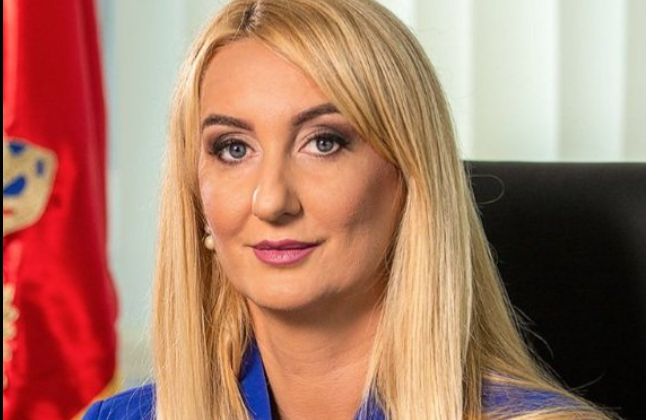 MANS: Direktorica ASK-a preprodala stan po duplo većoj cijeni, koristi BMW 24h, ima iPhone jer bi joj posao bio teži da ima slabiji telefon…