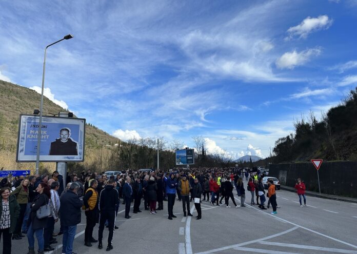 Protest radnika Instituta Dr Simo Milošević: Ako se ne ispune zahtjevi vidimo se u Podgorici