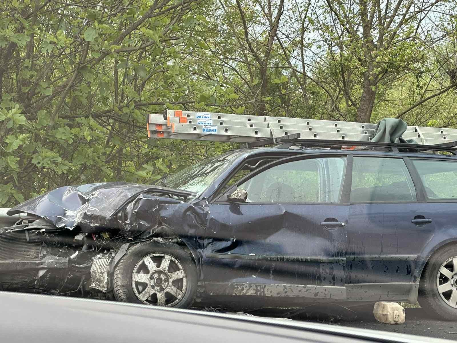 U teškom udesu kod Vranjine povrijeđene četiri osobe