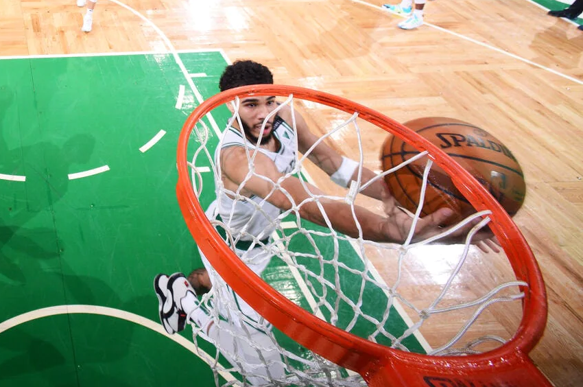 Bogdan Bogdanović i drugovi ispali: Boston poslednji polufinalista Istoka