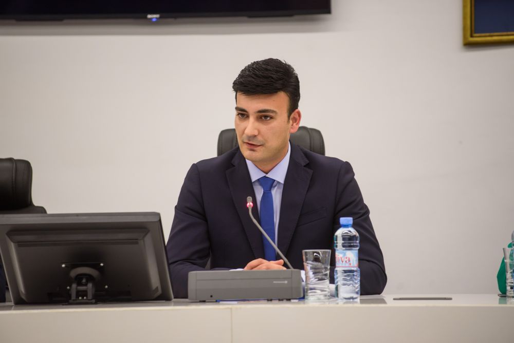 Jovanović: Opština u blokadi, radnici bez plate, što prije osloboditi Božovića!