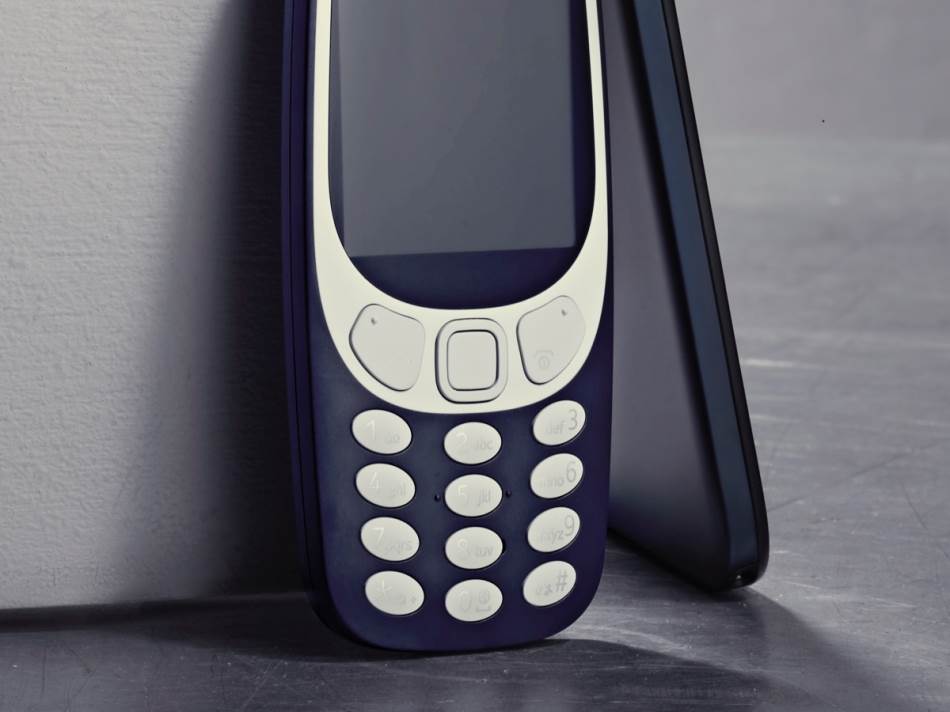 „Glupi“ telefoni se održavaju u životu zahvaljujući mladima